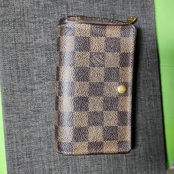 Louis Vuitton Handbags - Louis Vuitton Damier Ebone Snap Wallet